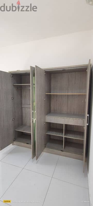 4 door Cupboard 4