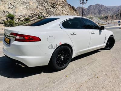 Jaguar XF 2010