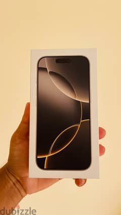 iPhone 16 Pro, 256gb Natural Titanium Arabic 0