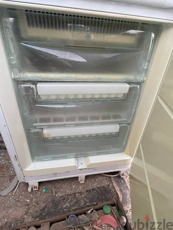 refrigerator fridges 3