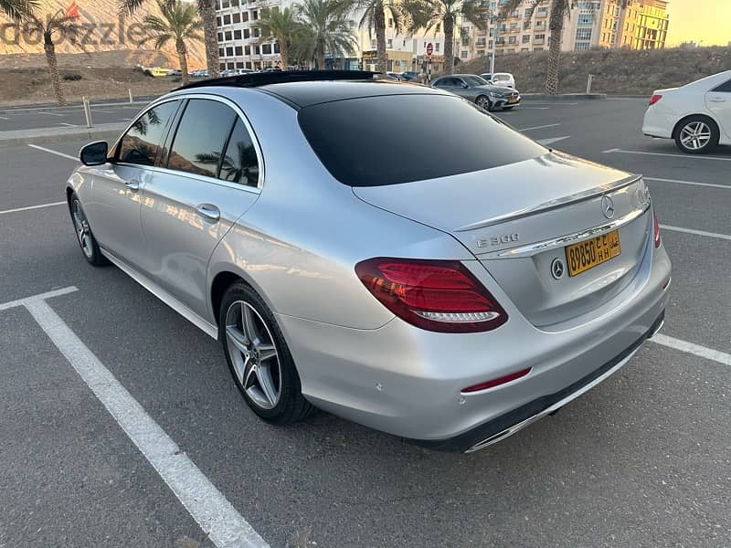 Mercedes-Benz E300 2019 6