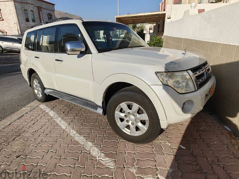 Mitsubishi Pajero 2014 ميتسوبيشي باجيرو 4