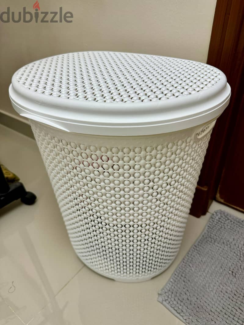 6 Months used Good quality laundry basket nd 1 normal quality L. basket 2