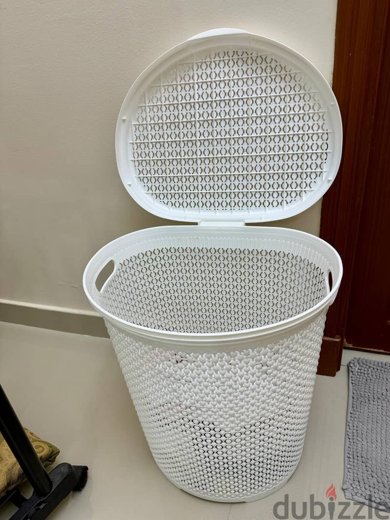 6 Months used Good quality laundry basket nd 1 normal quality L. basket 4