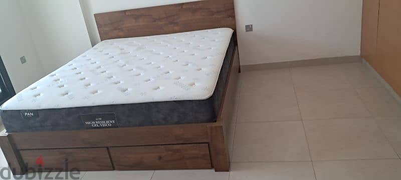 سريرBed with high quality mattress and dresser from Ban Furniture 1