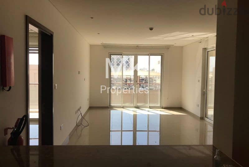 Apartment /Excellent sale /freehold شقة 2غرف نوم / تملک حر موج مسقط 4