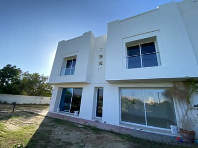 6me34 - Beautiful 4BHK villa for rent in Qurum Fuhud Strt