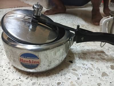 Pressure cooker