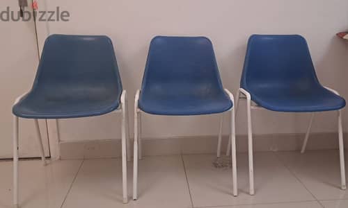 3 chairs and 1 table for just 8 Omani Riyal !