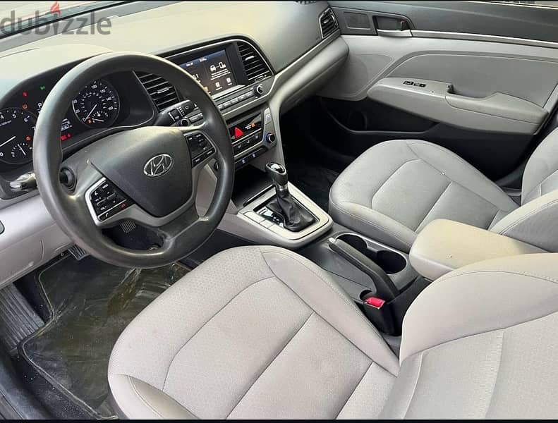 Hyundai Elantra 2017 4