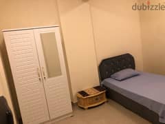 غرفه وحمام ومطبخ  مفروشه الخوض شارع مزون / Room for rent 0