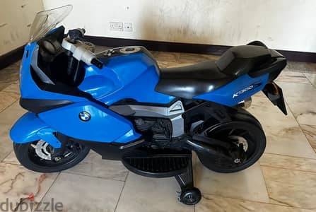 BMW BIKE WITH NEW CHARGER AND 2 KIDS CYCLE