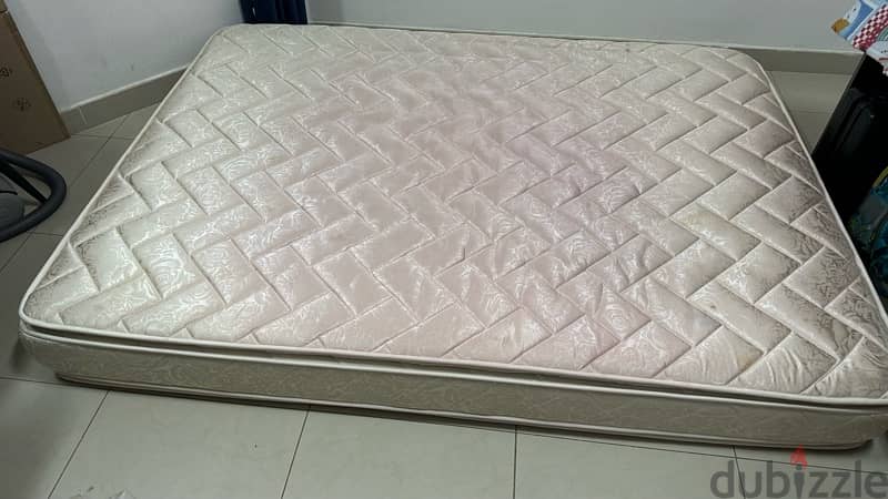 Queen size mattress 1