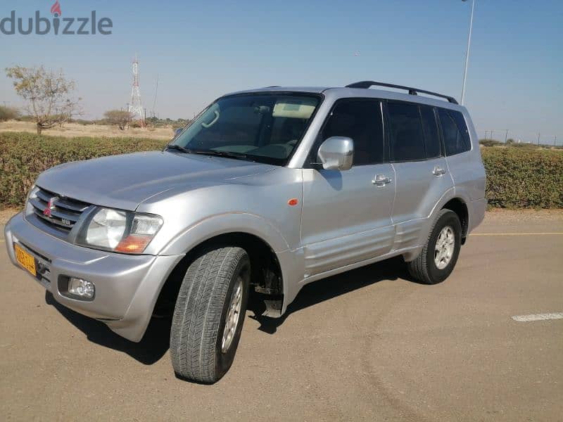 Mitsubishi Pajero Sport 2000 1