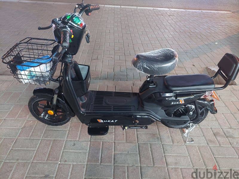 electric scooter  size 14 mi whatsupp 97658846 1