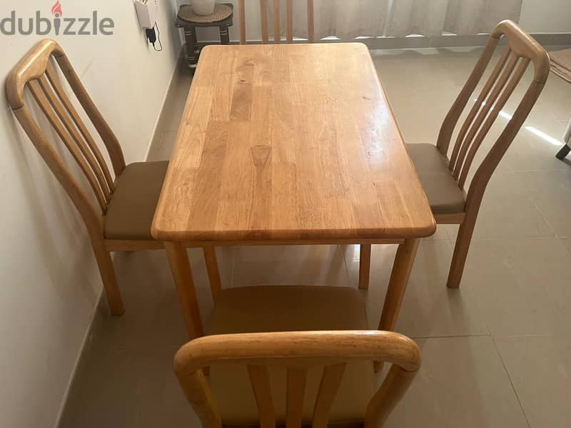 Dining table with 4 chairs 0