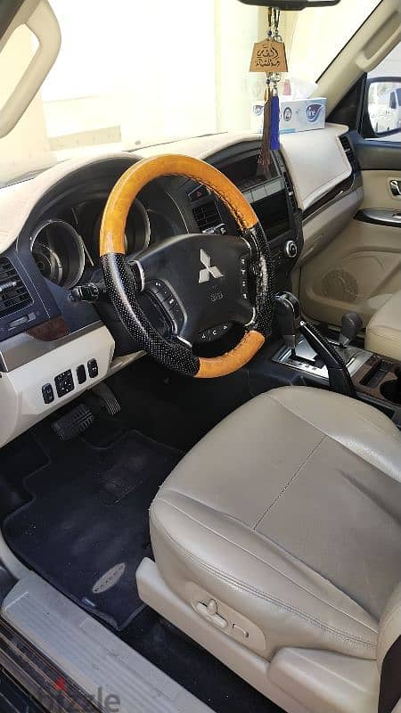 Mitsubishi Pajero 2012 0