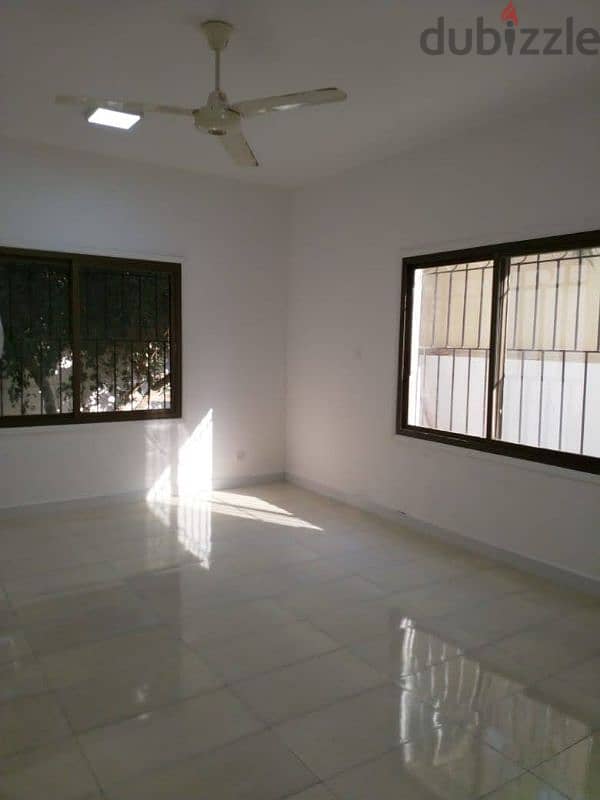 villa for rent in Al Hail North opposite the village project 13