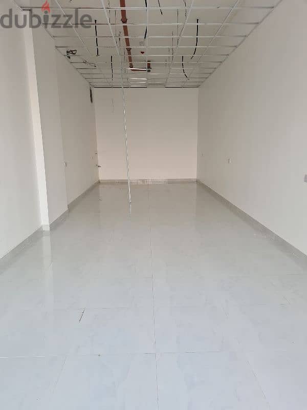 محل للایجار فی المعبیله shop for rent  Maabilah 6