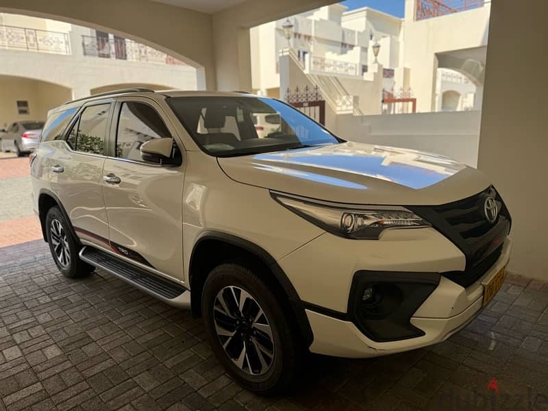 Toyota Fortuner TRD 2018 2