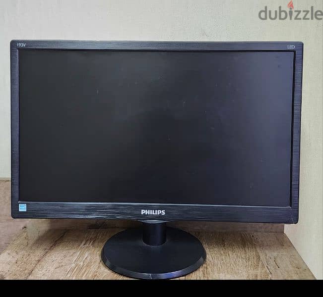 PHILIPS LED 193V5 MONITOR 1