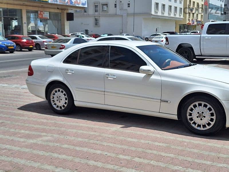 Mercedes-Benz E240 2005 1