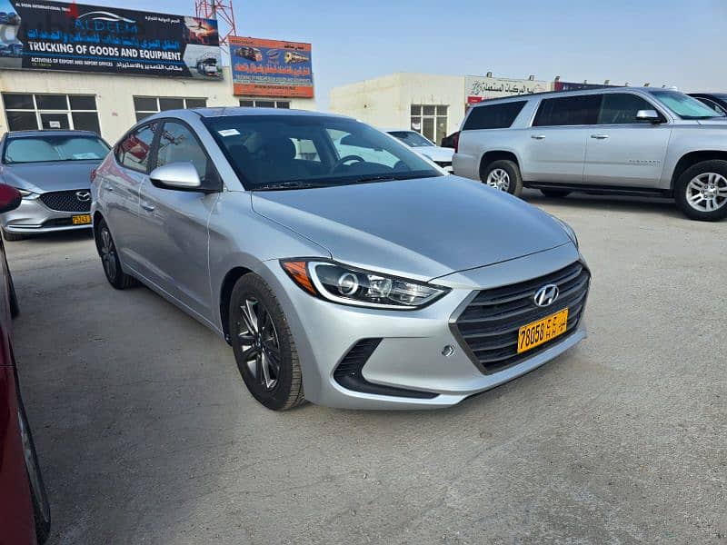 Hyundai Elantra 2018 3