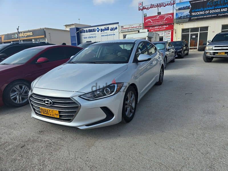 Hyundai Elantra 2018 4