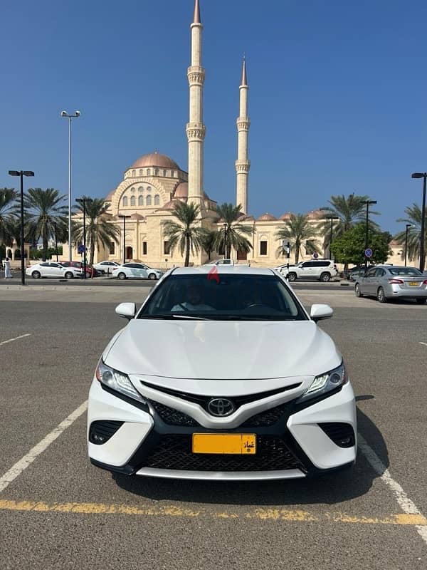 Toyota Camry 2020 1