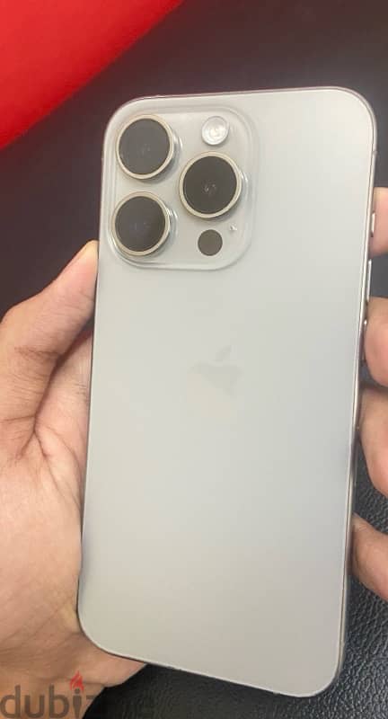 iPhone 15 pro natural titanium 5