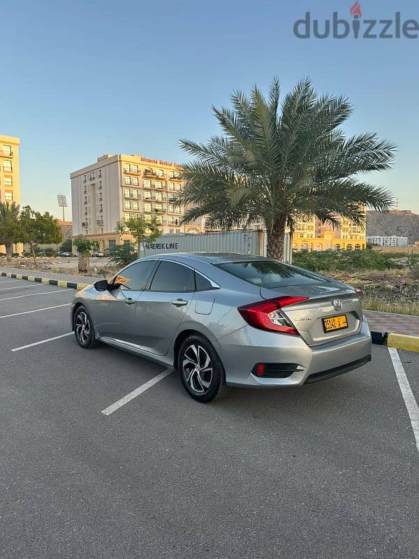 Honda Civic 2016 3