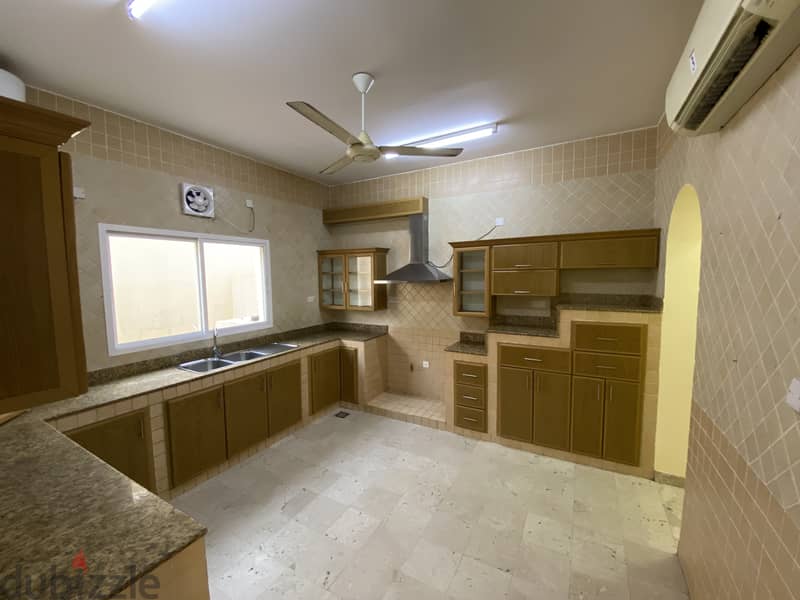 5me14-Fantastic 5BHK villa for rent in bosher al mona 14