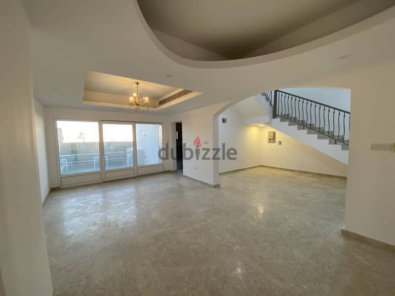 5me15-Outstanding 5+1BHK villa (compound ) in bosher al mona 3