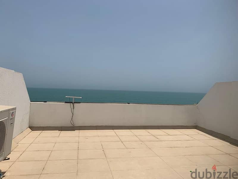 amazing villa facing the beach for rent in alhail north 18