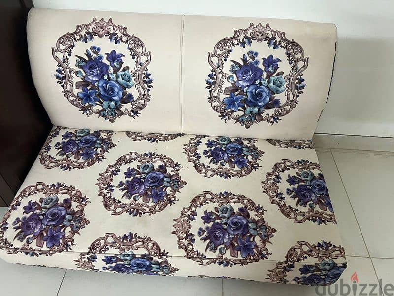 Elegant Floral Majlis Sofa Set (with corner tables, and more) 5