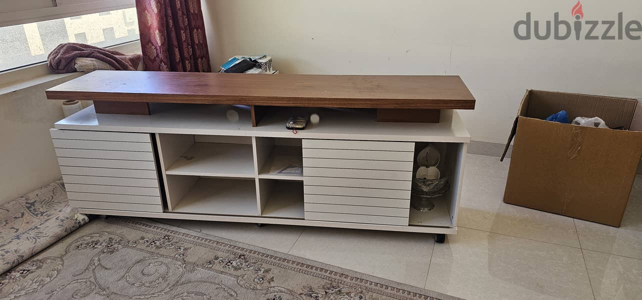 TV Stand with cabinets - Trolley type 0