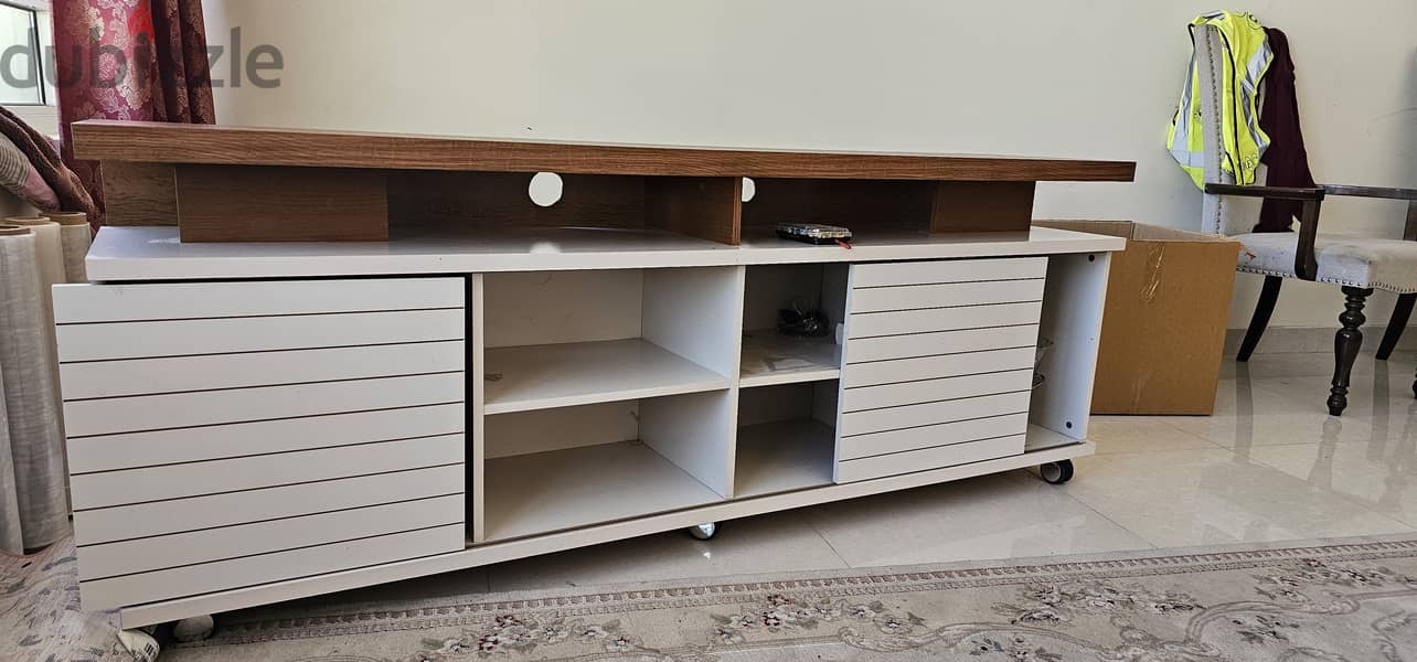 TV Stand with cabinets - Trolley type 1