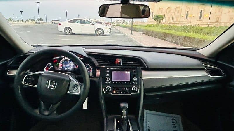 Honda Civic 2019 4