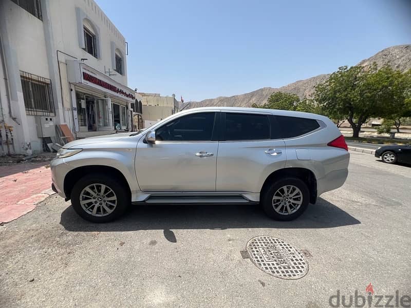 Mitsubishi Montero 2018 3