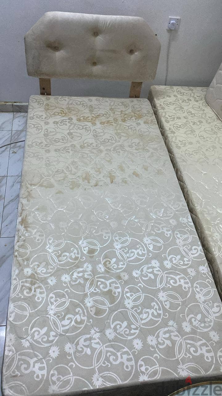 single bed used for a year and a half in good condition 0