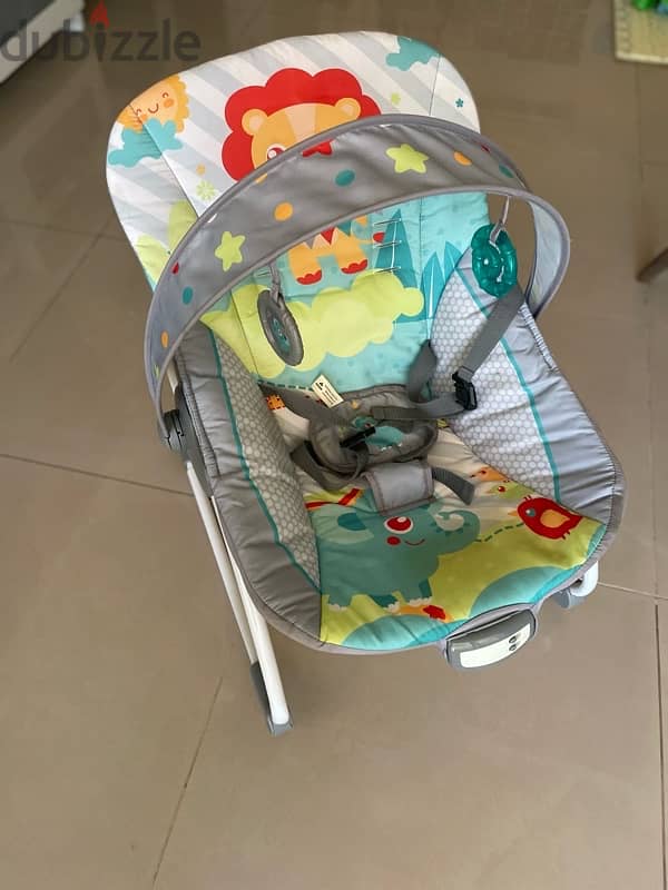 Baby Rocker in Mint Condition with vibration and music 3