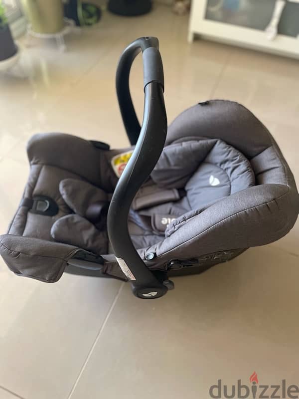 Joie car seat. Mint condition 3