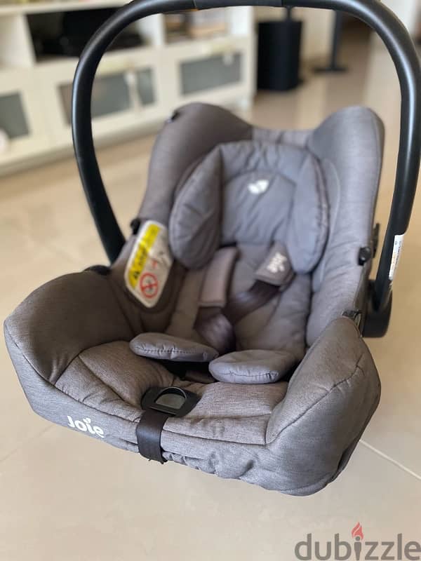 Joie car seat. Mint condition 4