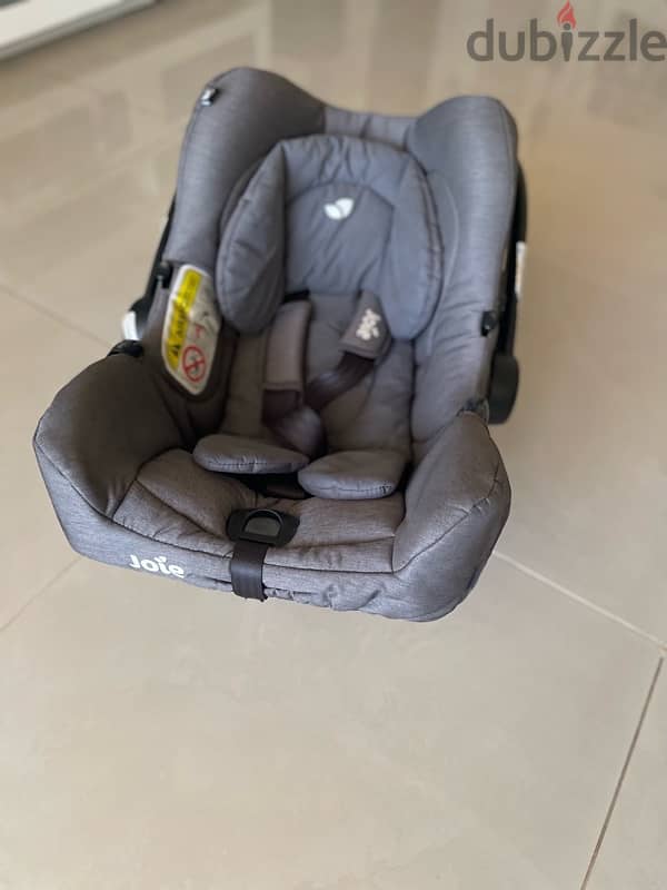 Joie car seat. Mint condition 5