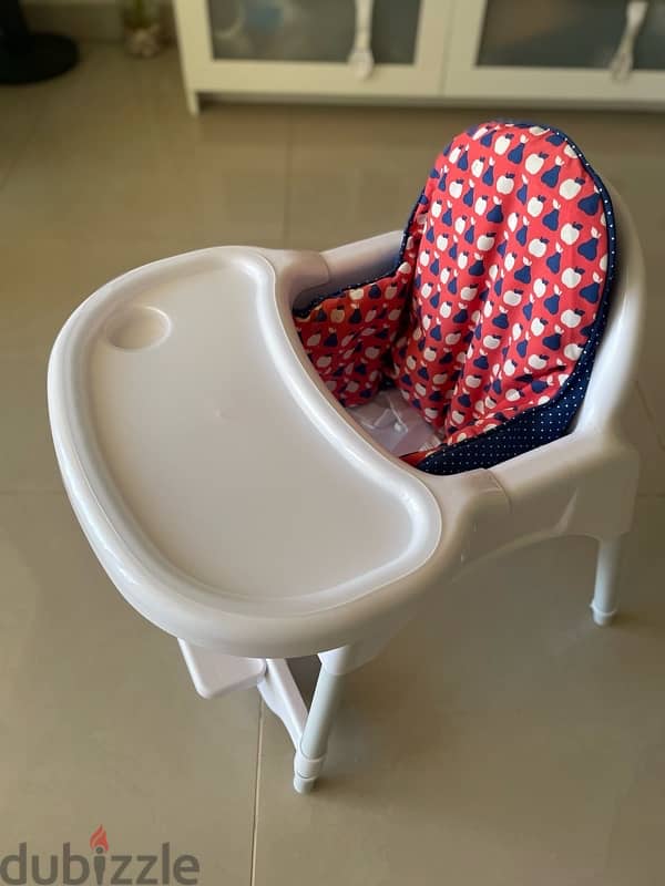 Baby feeding chair with IKEA cushion 1