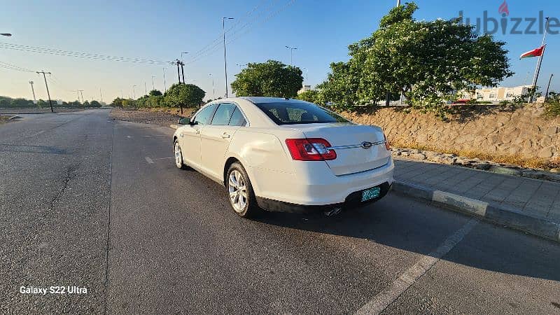 Ford Taurus 2012 11