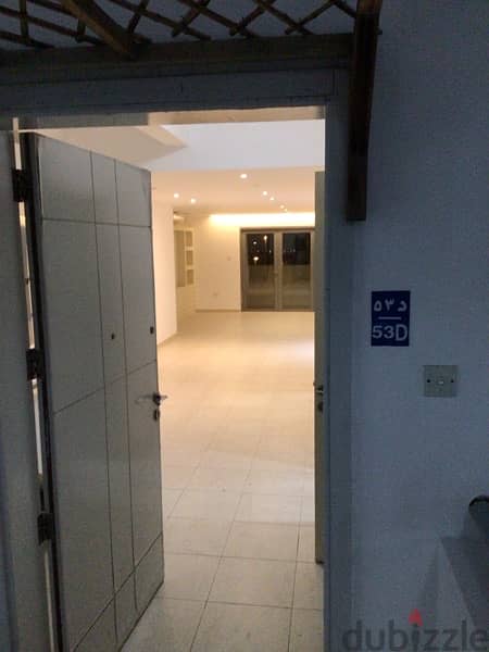 a deluxe 3 bhk duplex flat in Qurum 29 near philipino school 14