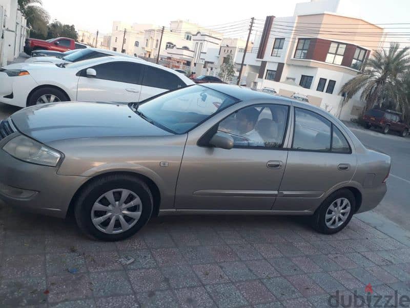 Nissan Sunny 2010 4