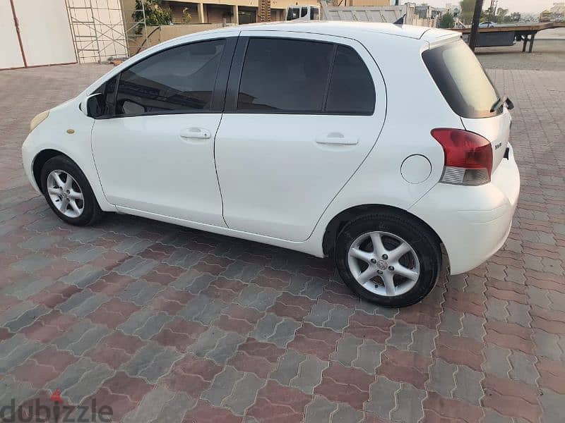 Toyota Yaris 2011 8