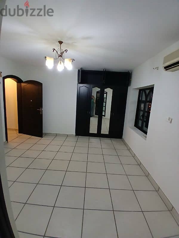 Al khwair villa for rent 6